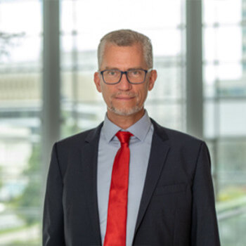 Dr. Gunther Machu