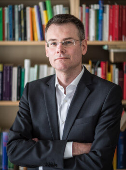 Dr. Bernhard Streibl